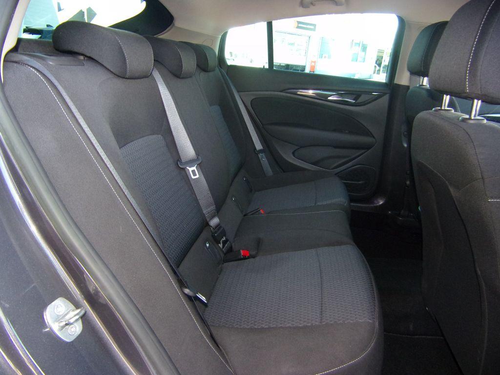 Opel Insignia Business GS 2.0D ALCANT MATRIX NAVI