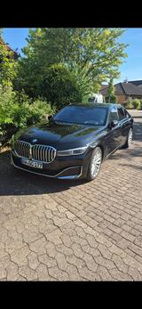 BMW 750i xDrive - - BMW 750 von privat