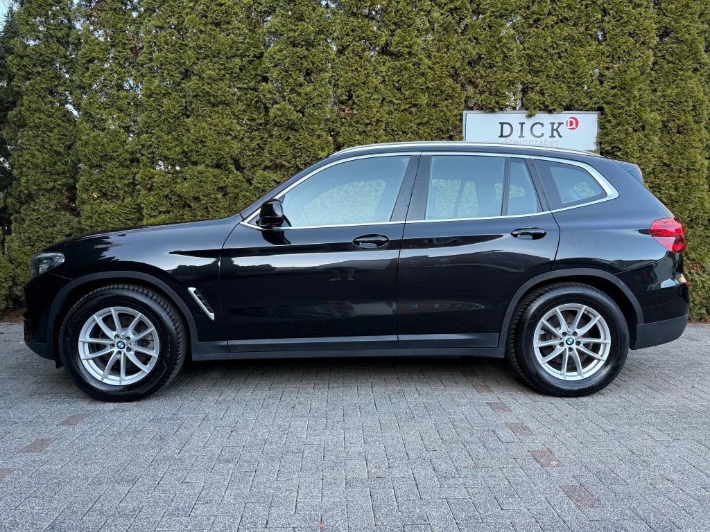 Fahrzeugabbildung BMW X3 xDrive Aut. 20i LED+NAVI+SHZ+LIVE+SPORT+LEDER
