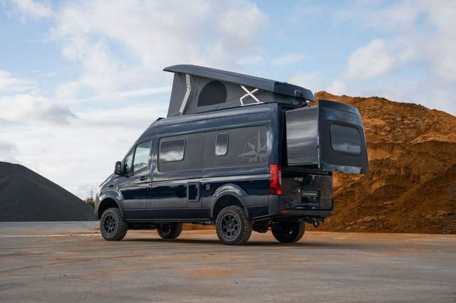 Westfalia James Cook AD Custom Black Edition, Luftfederung