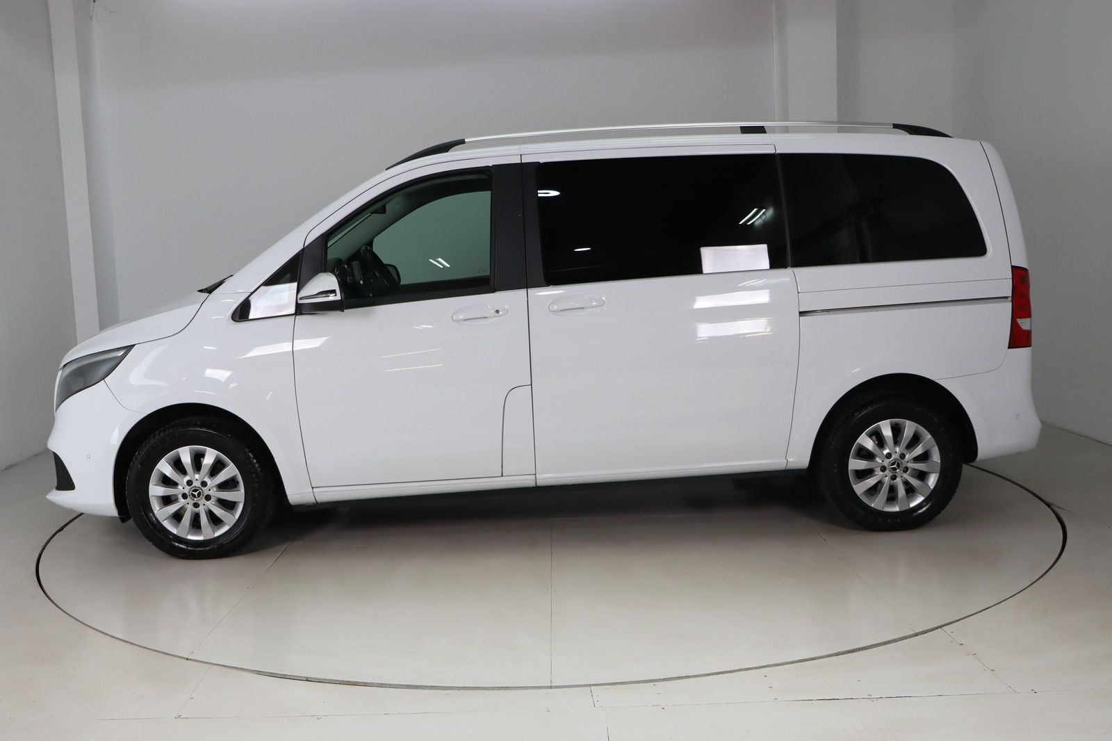 Fahrzeugabbildung Mercedes-Benz V 220 d * ILS * LED * Sitzhzg. * Tempomat