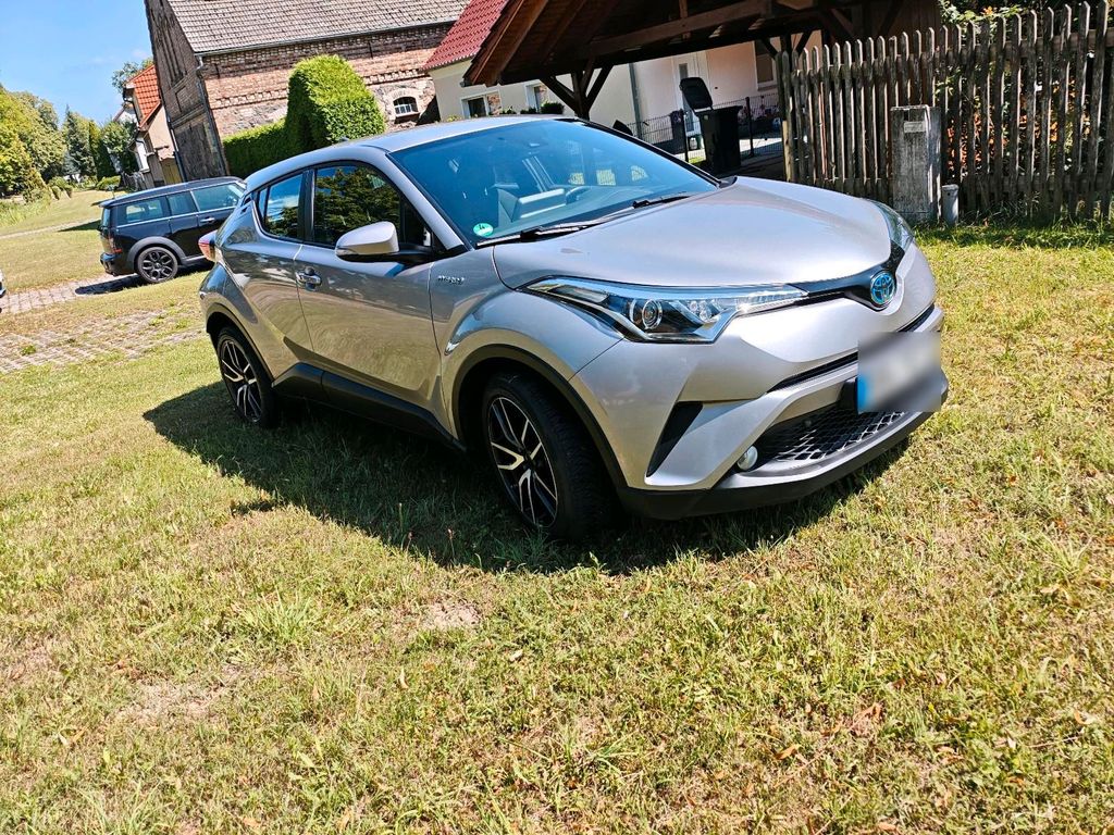 Image of Toyota C-HR