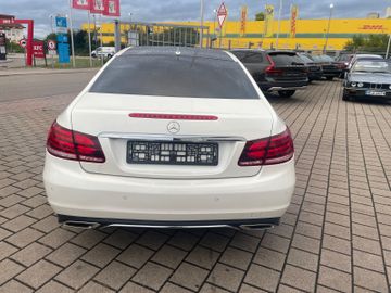 Mercedes E 200 - 4