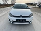 Volkswagen Golf VII Lim. Cup BMT - Volkswagen Golf mit Diesel-Antrieb: Limousine, Cup