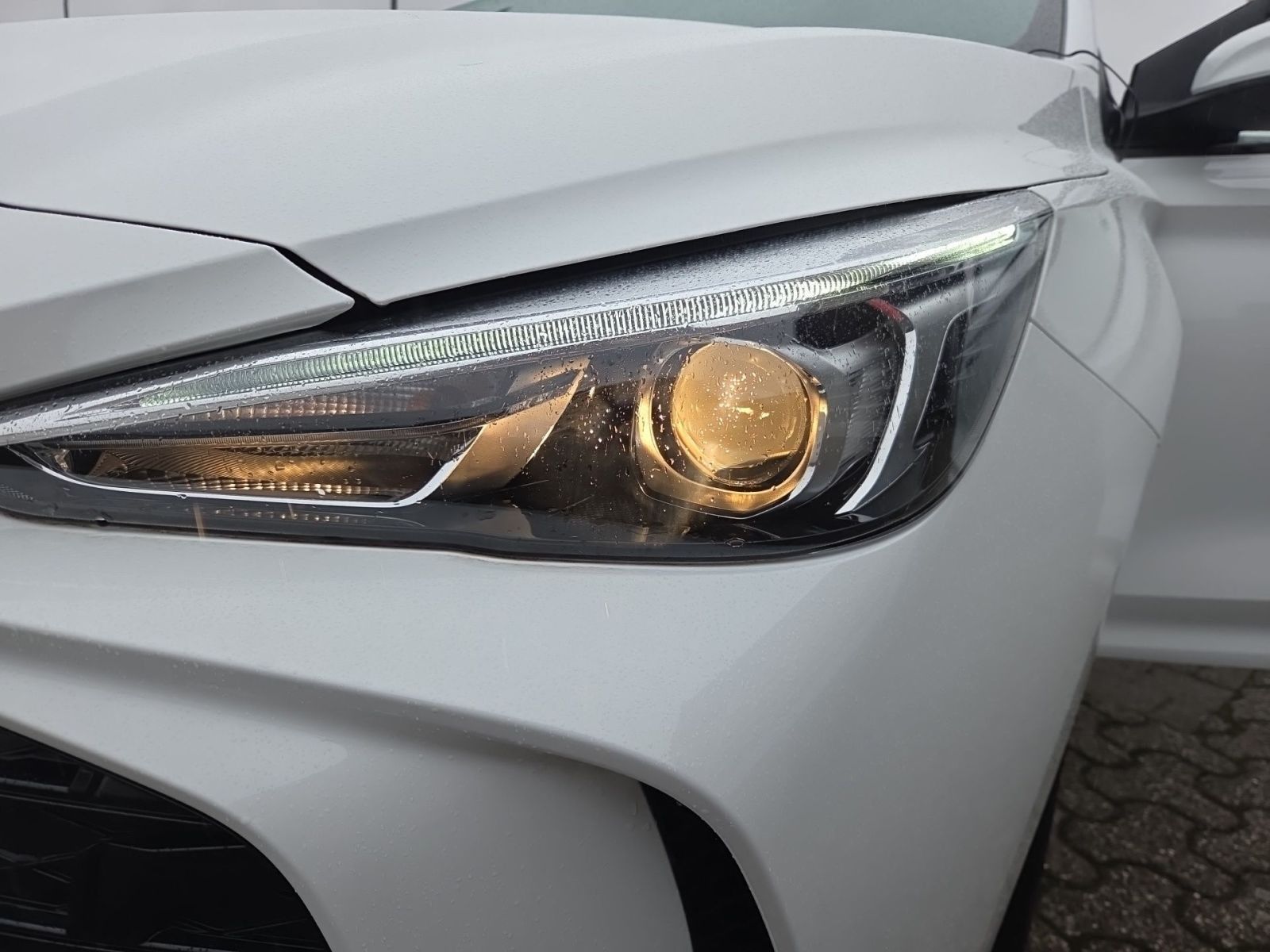 Fahrzeugabbildung MG MG3 1.5 Standard 116 PS Handschalter *NAVI*KAMER