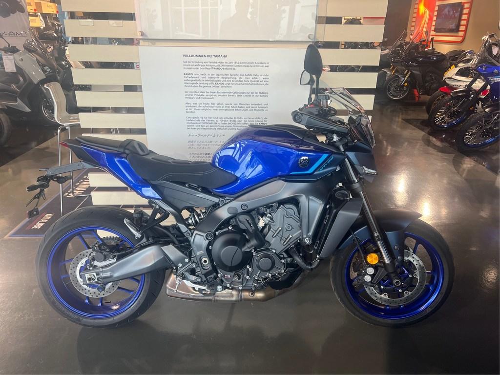 Yamaha MT-09 YAMT mit Zubehör 