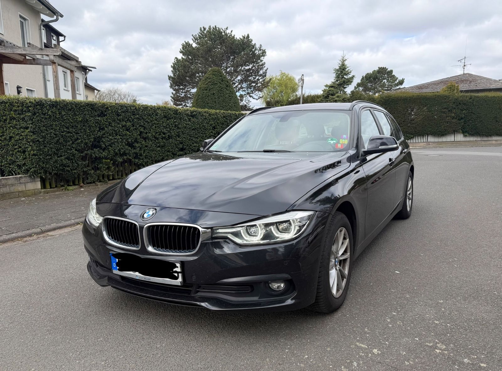 BMW BMW 3er Touring Touring 320d LED/ NAVI/ PDC