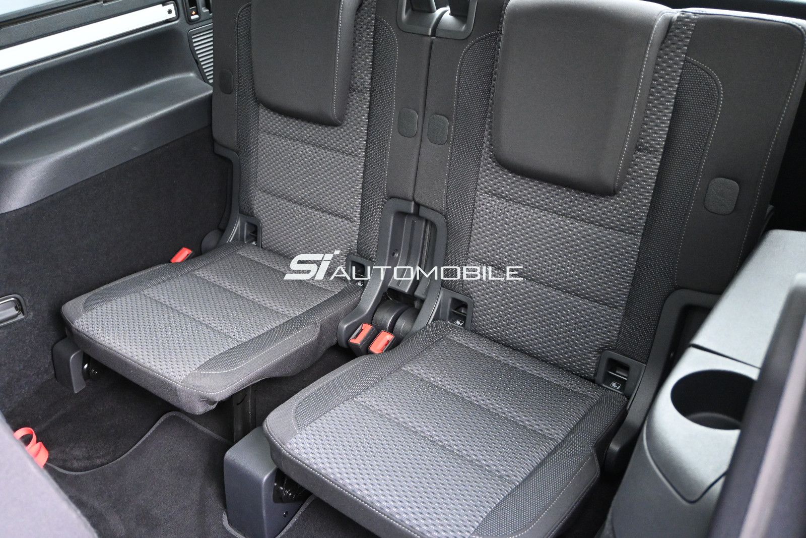 Fahrzeugabbildung Volkswagen Touran 2.0 TDI °UVP61.090€°ACC°AHK°DYN°PANO°SHZG