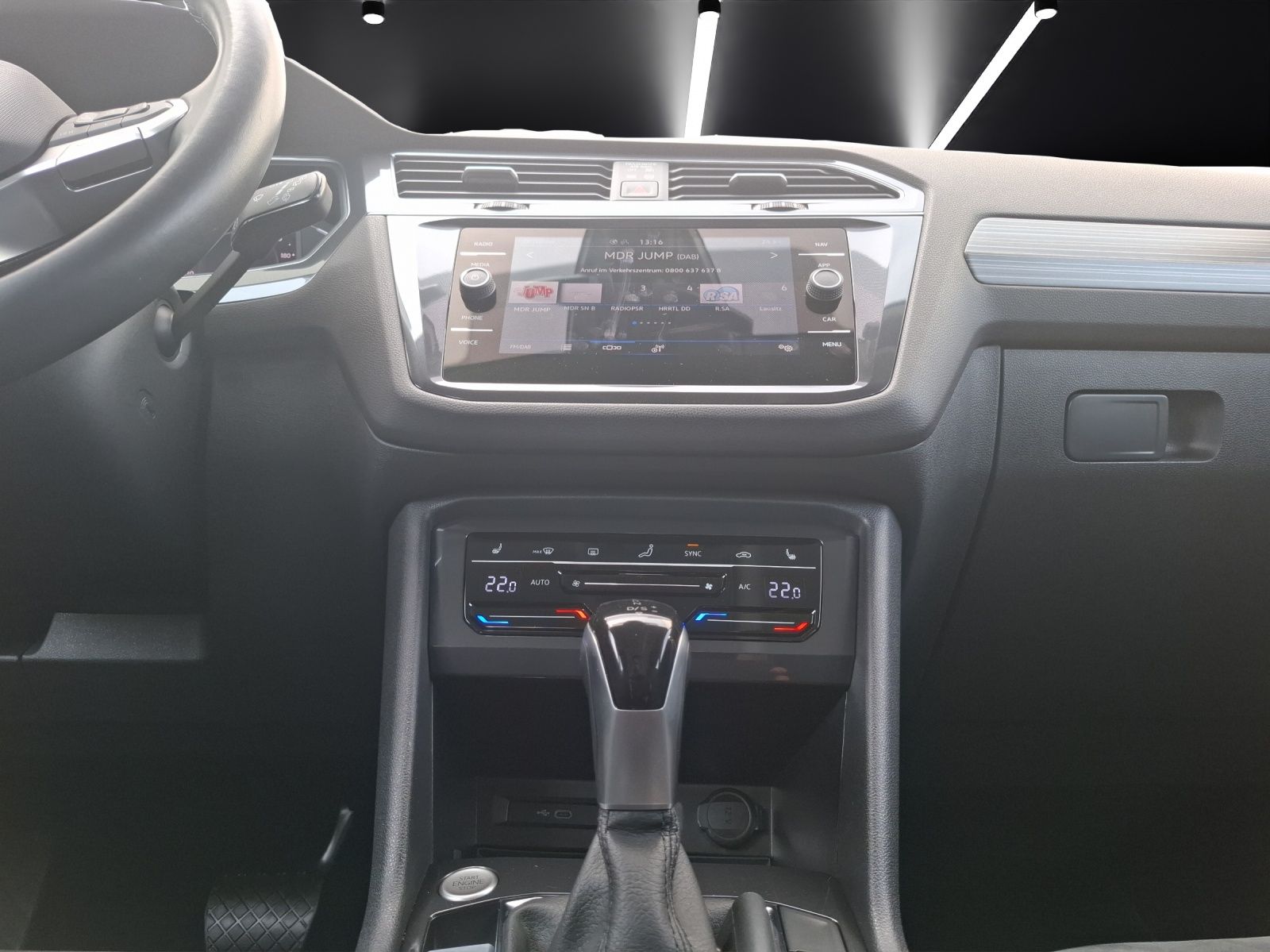 Fahrzeugabbildung Volkswagen Tiguan Allspace TDI Elegance DSG 4M Matrix AHK N