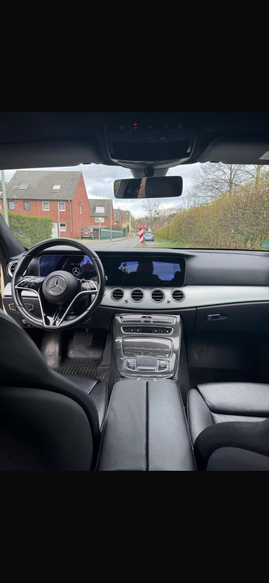 Mercedes-Benz E 220 d Autom. -