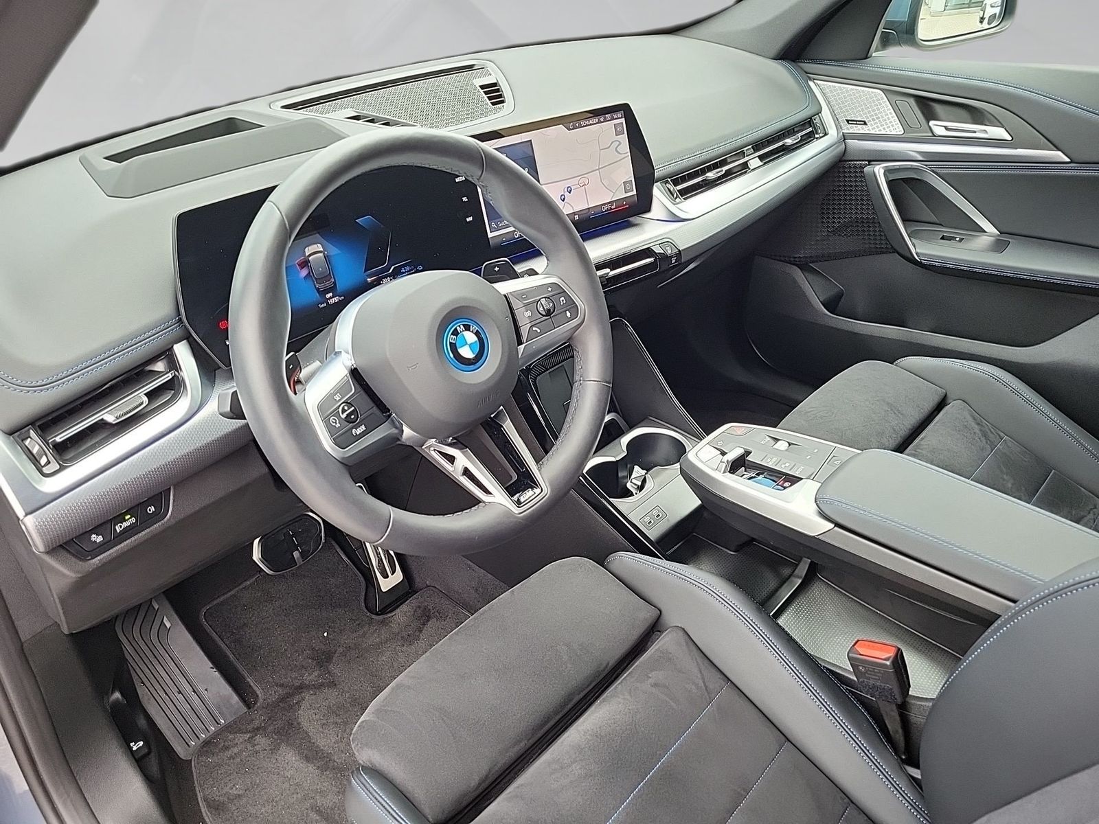 BMW X1 xDrive30e M SPORT LED ACC HeadUp 360° HarmKar foto 5