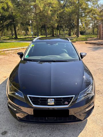SEAT Leon ST FR 1.5 TSI DSG Autom LED PDC Nav Klima