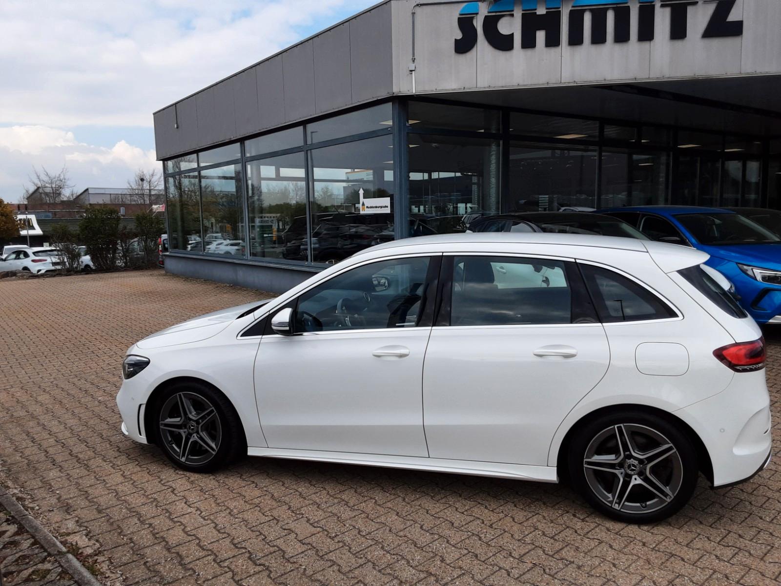 Mercedes-Benz B 250 AMG Line Klima SH Navi PDC Kamera