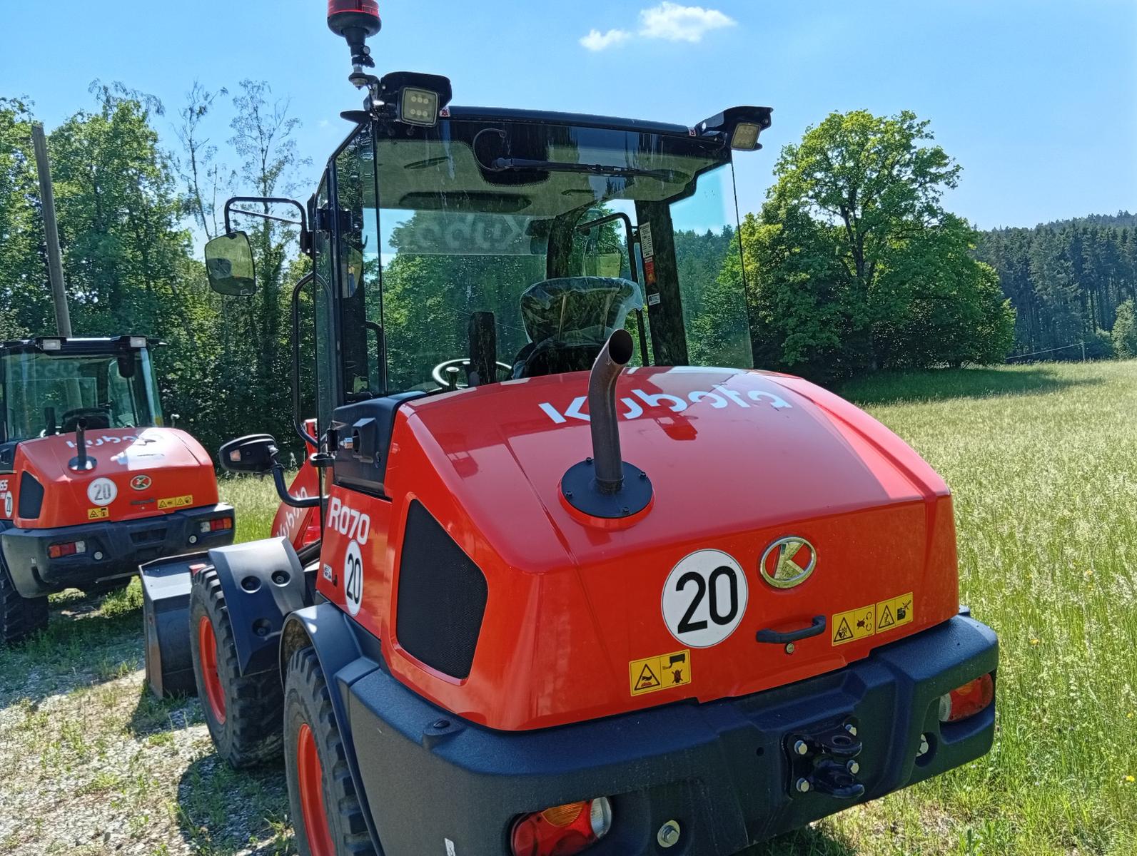 Kubota R070
