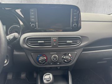 Hyundai i10 1.0 Edition 30+ +Navi+Kam.+SHZ+SpurH+PDC+LM