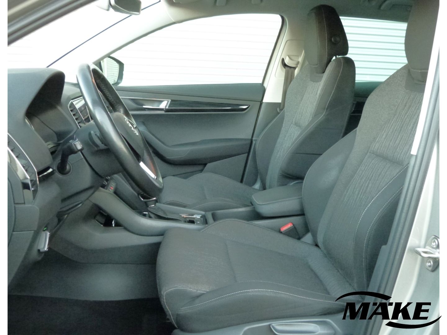 Karoq 1.5 TSI, AHK, LED, Navi, SHZ, El. Heckklap