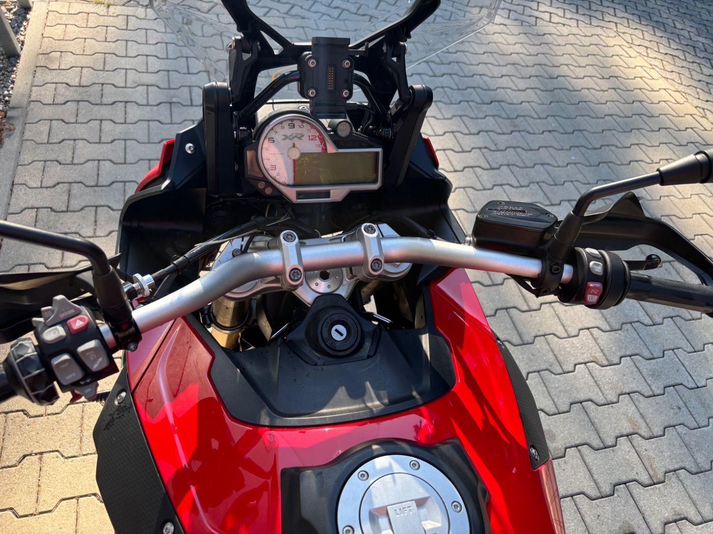Fahrzeugabbildung BMW S 1000 XR 2 Pakete Koffersatz