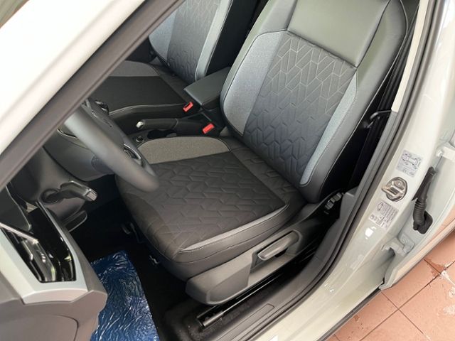 Fahrzeugabbildung Volkswagen TAIGO 1.0 TSI GOAL GJR DIGITAL COCKPIT PRO SHZ P