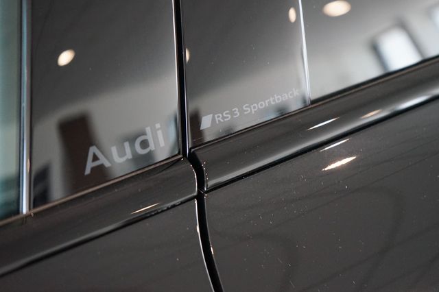 Audi RS3 Sportback | Schalensitze | Carbon | Keramik