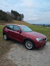BMW X drive mit venig km - BMW X3: Rot