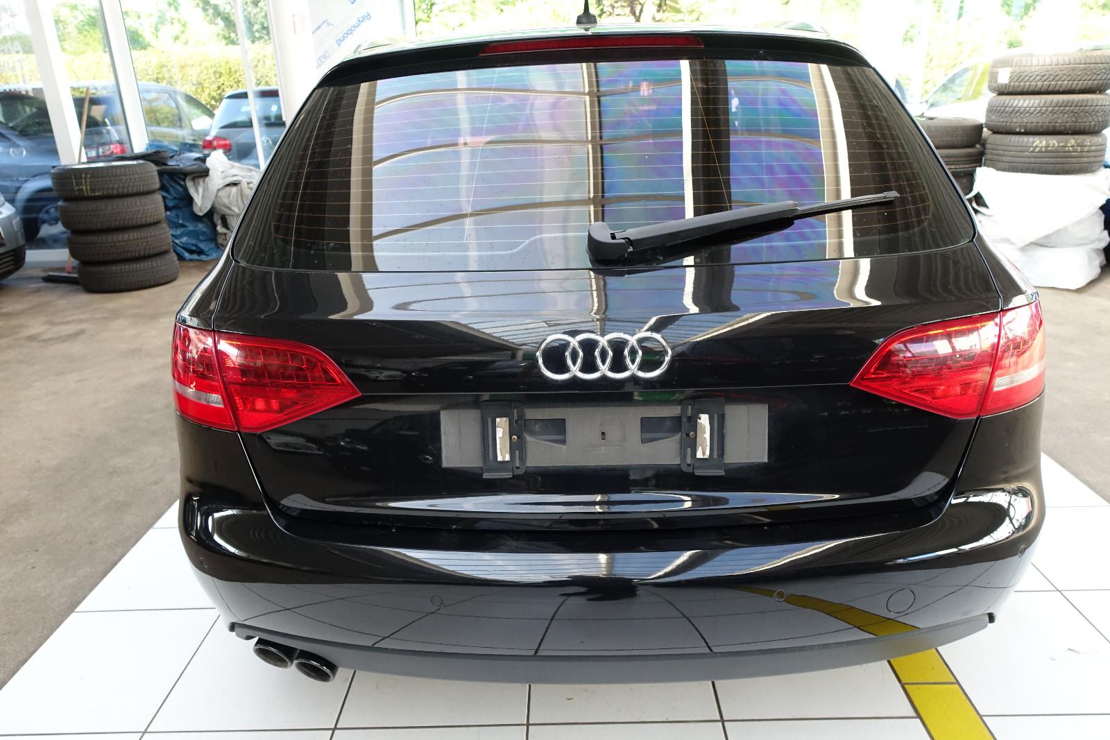 Audi A4 2009 — photo 8