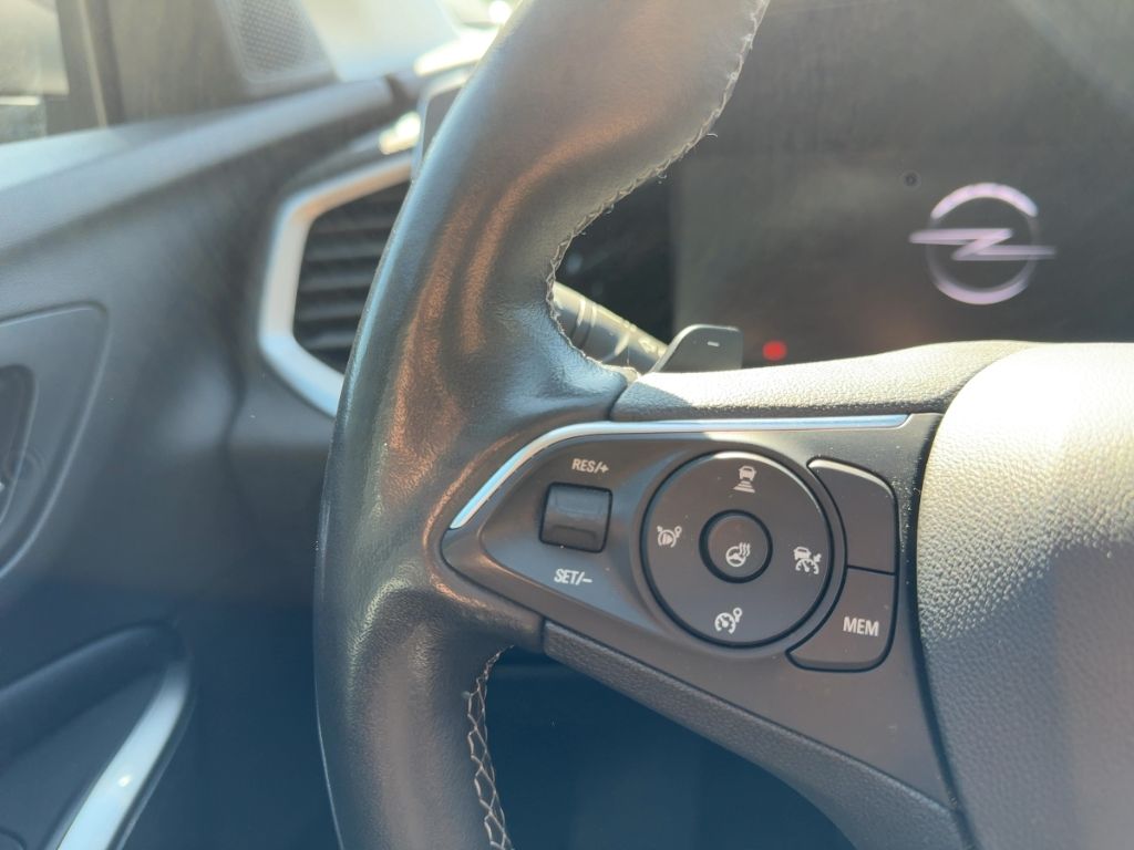 Fahrzeugabbildung Opel Grandland GS, Navi, SHZ, LHZ, 360 Kamera, PDC