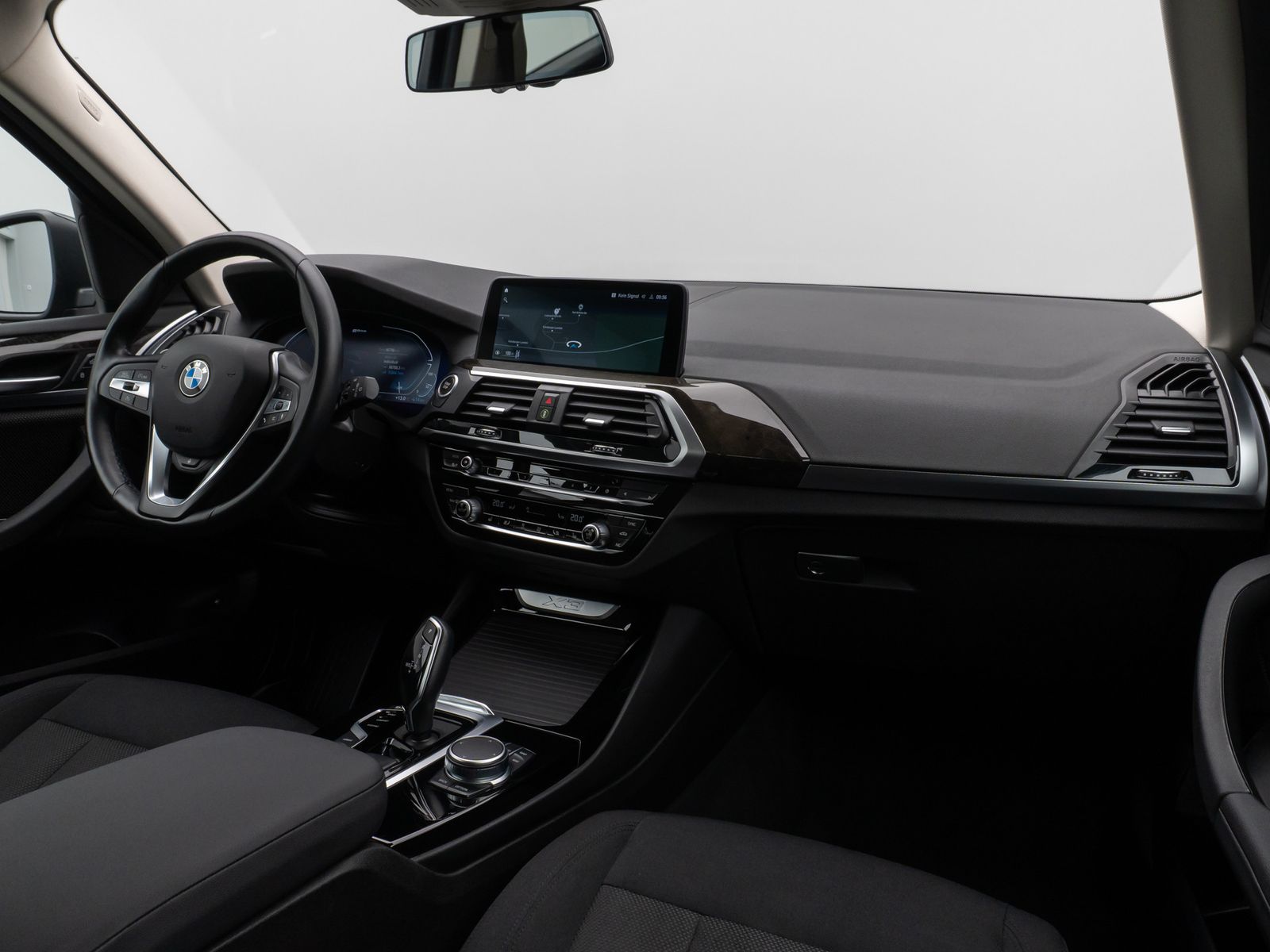 Fahrzeugabbildung BMW X3 xD30e Kamera DAB HiFi Lenkrhzg Komfort Alarm