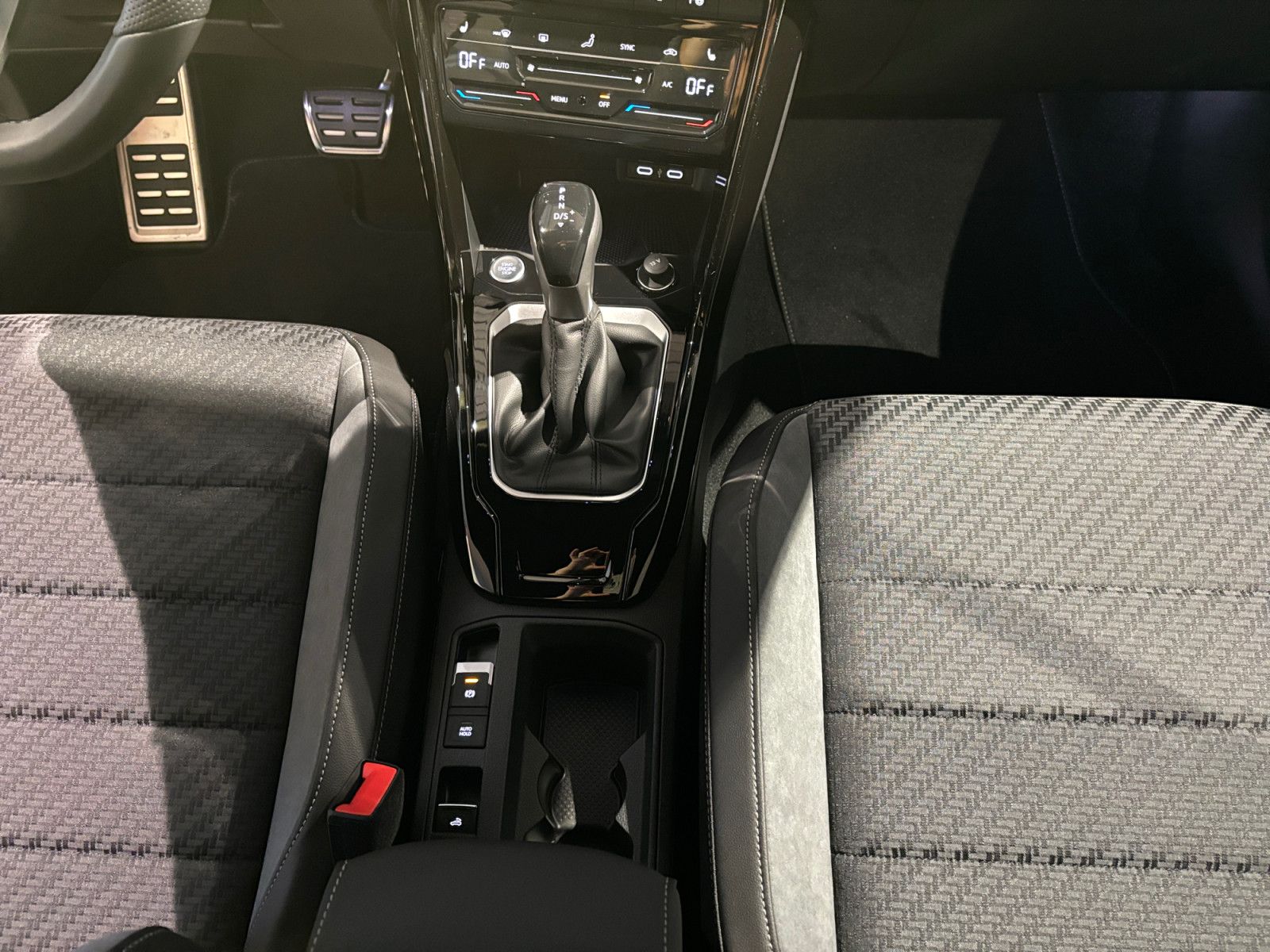 Volkswagen T-Roc - Bild 8