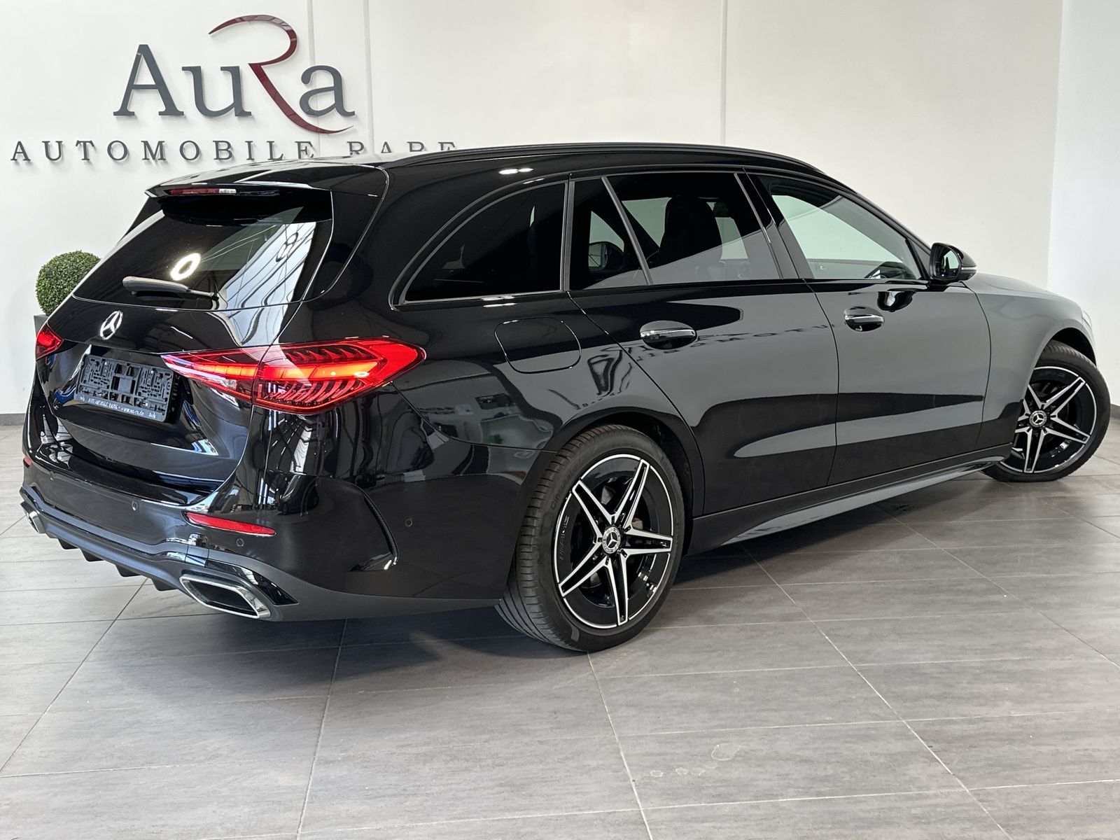 Fahrzeugabbildung Mercedes-Benz C 220d T Edition AMG Line NAV+LED+PANO+BURMESTER