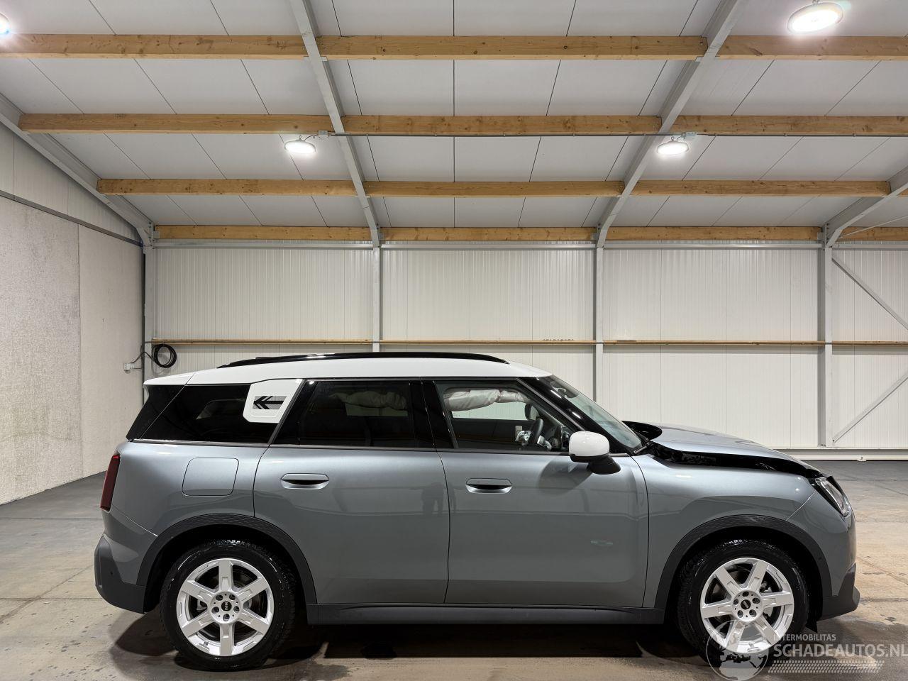 MINI Countryman E 66.5kWh M 150kW Automaat Pano Class