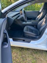 Tesla Model 3 Premium RWD - Tesla Model 3 aus 2024