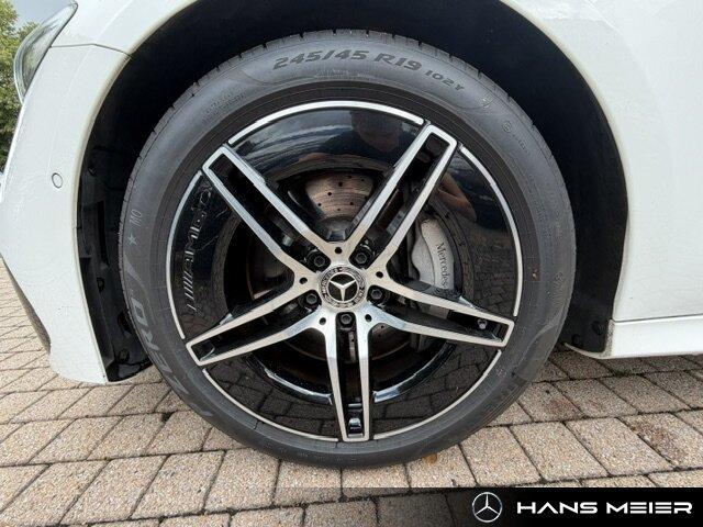 Mercedes-Benz E 220 d 4M AMG MBUX Night Ambiente LED Kamera