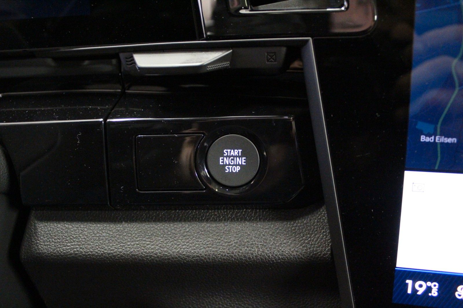 Fahrzeugabbildung Renault Rafale Hybrid E-Tech 4x4 300 PHEV Atelier Alpine