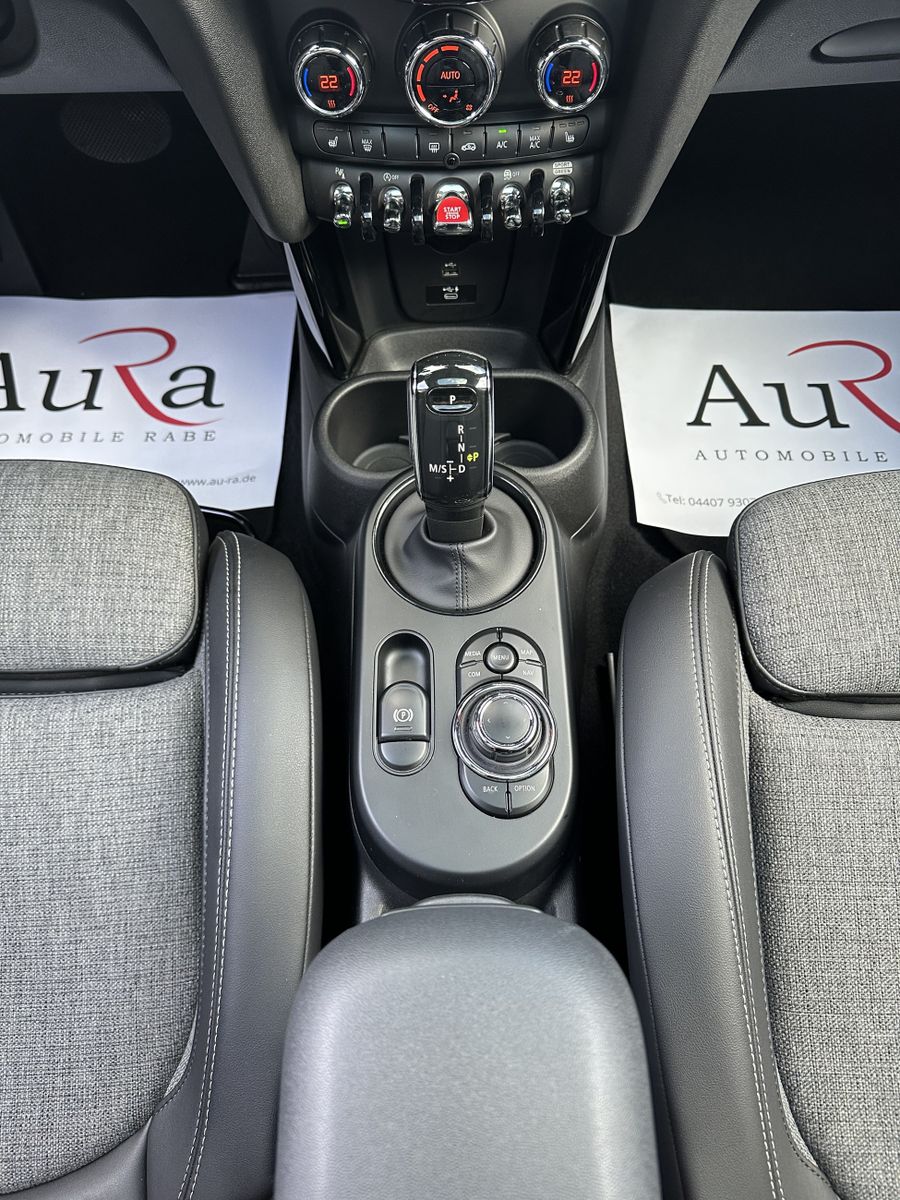 Fahrzeugabbildung MINI Cooper 5-Türer Classic Trim NAV+LED+PANO+KAM+ACC