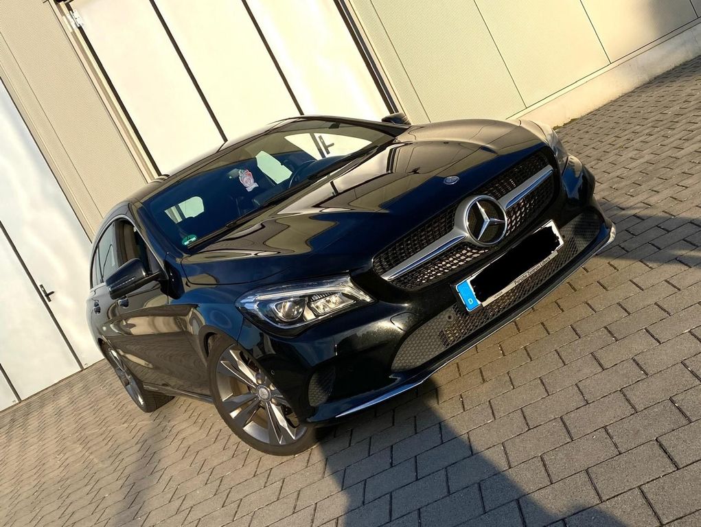 Image of Mercedes-Benz CLA 200 Shooting Brake