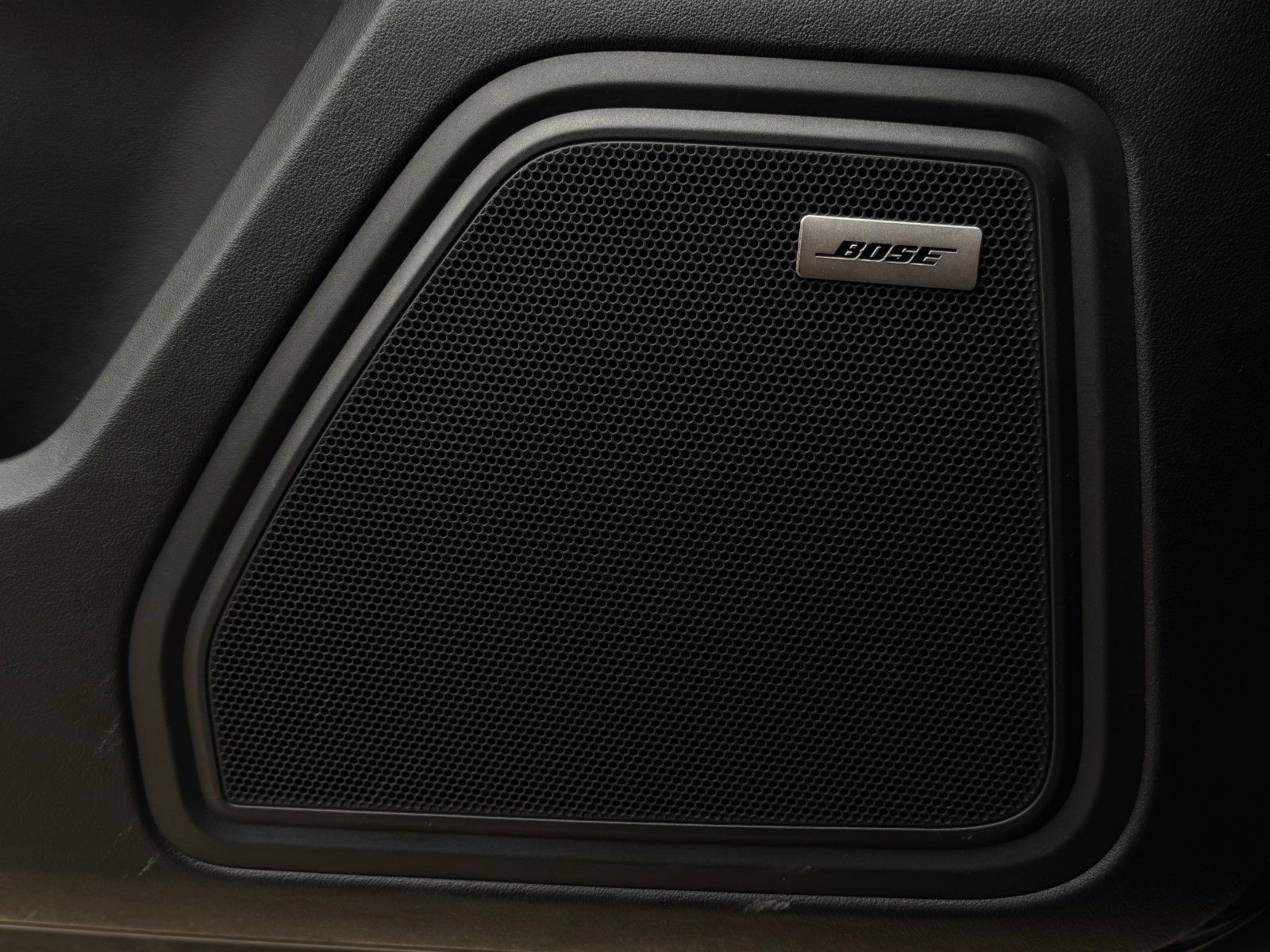 Fahrzeugabbildung Porsche Macan GTS PASM Chrono Carbon Pano Bose Std-HZG