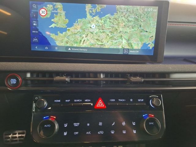 Fahrzeugabbildung Hyundai Tucson FL PHEV (MY25) 1.6 T-GDi (252 PS) 6-AT 4W