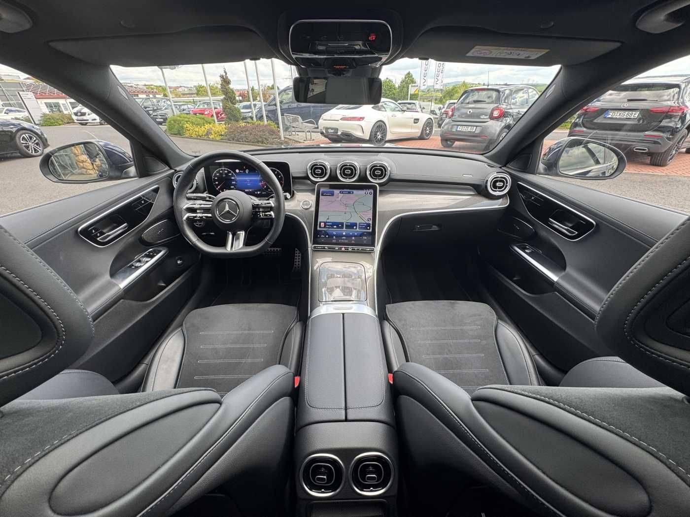 Fahrzeugabbildung Mercedes-Benz C 200 4M 9G AMG+Pano+DistrPro+AHK+360+ Ambiente