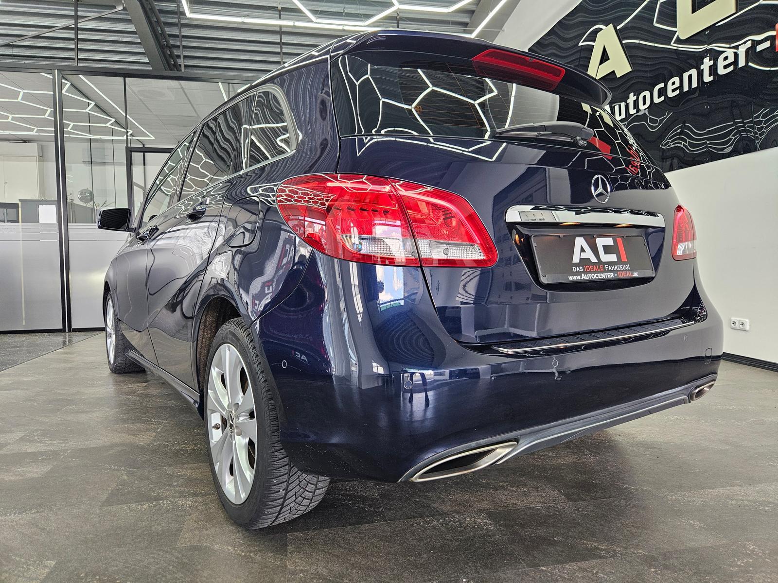 Mercedes-Benz B 180 1,6 Urban Business, Temp., LED, Navi, PDC