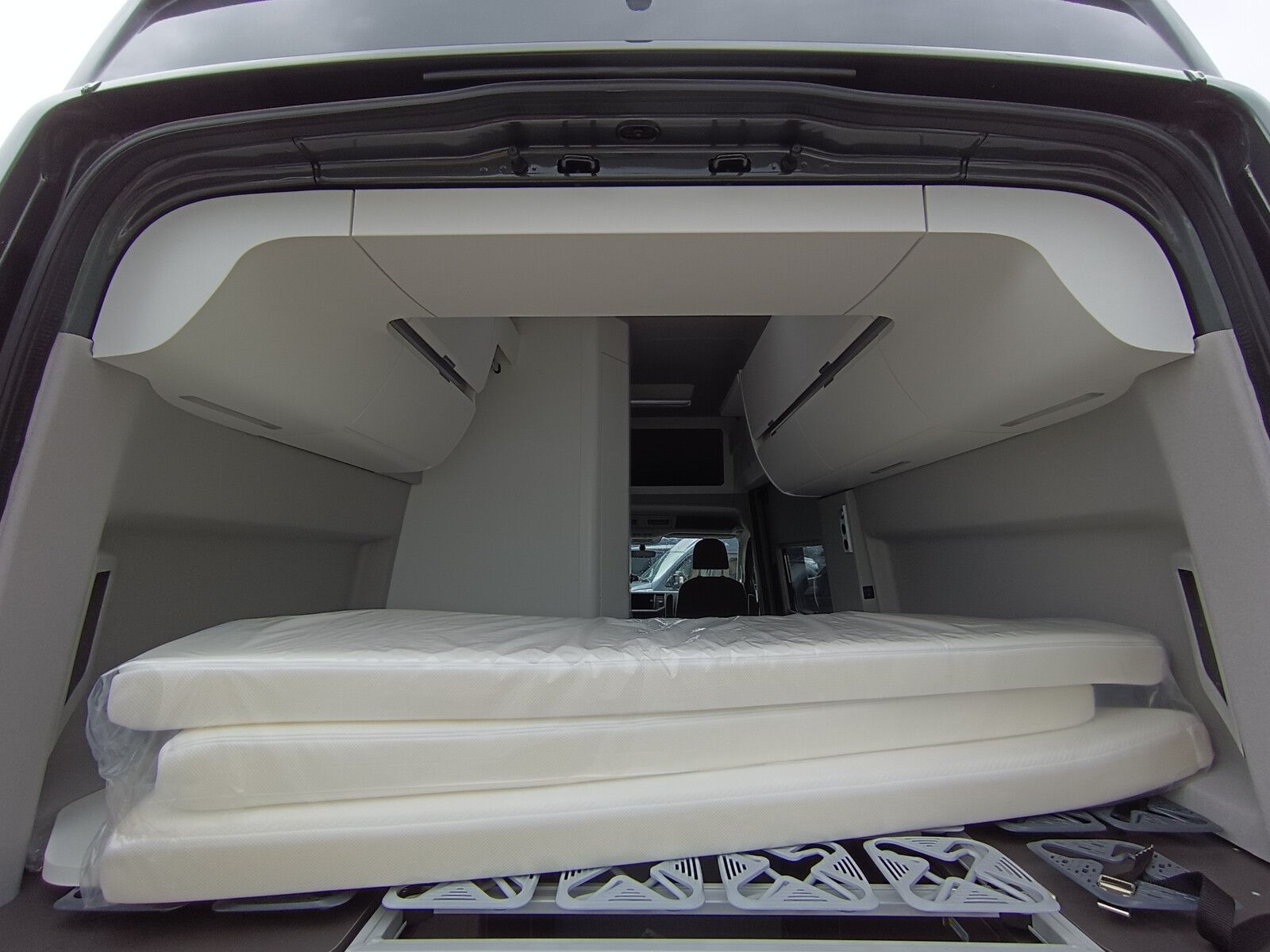 Fahrzeugabbildung Volkswagen Grand California 600 25810,- EUR Sondernachlass