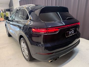 Porsche Cayenne - 6