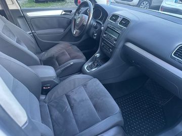 Volkswagen Golf - 9
