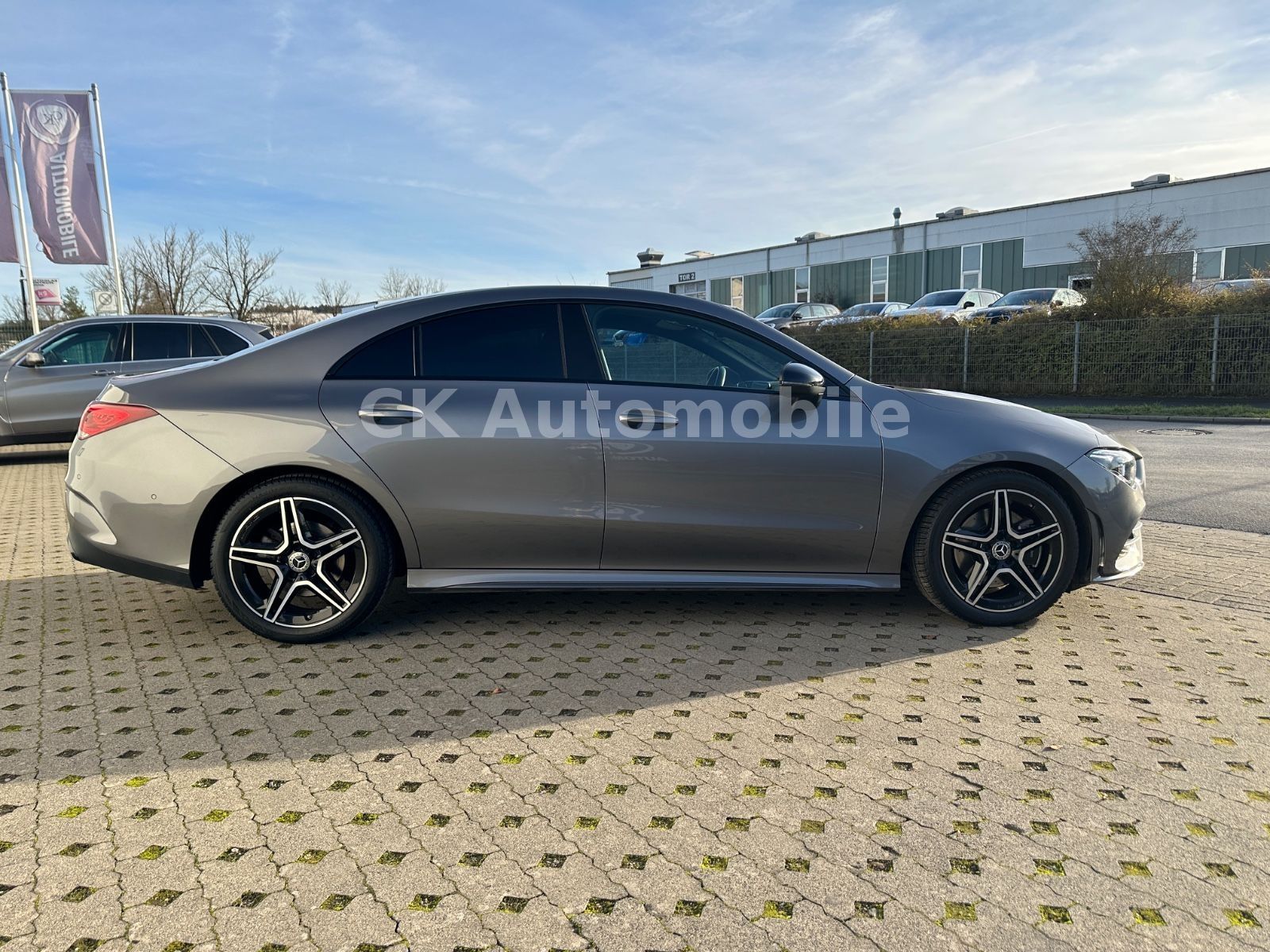 Fahrzeugabbildung Mercedes-Benz CLA 200 AMG-Line/Night-Paket/Navi/LED/AHK