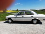 Mercedes-Benz 240 D, Oldtimer , Orginalzstd,  SH gepflegt!! - Mercedes-Benz 240 mit Diesel-Antrieb