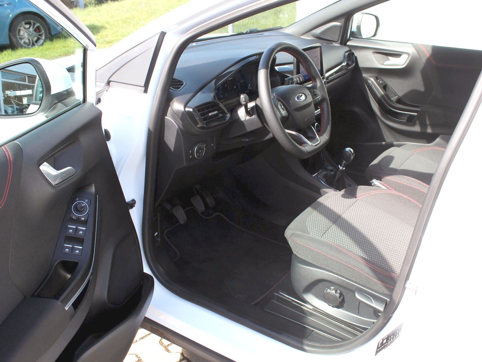 Fahrzeugabbildung Ford Puma ST-Line 1,0 EcoBoost Mild Hybrid