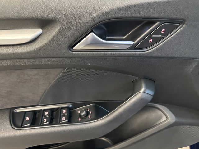 Audi A3 Cabriolet *ALCANTARA*NAVI*AHK*SPORTSITZ+FAHRW