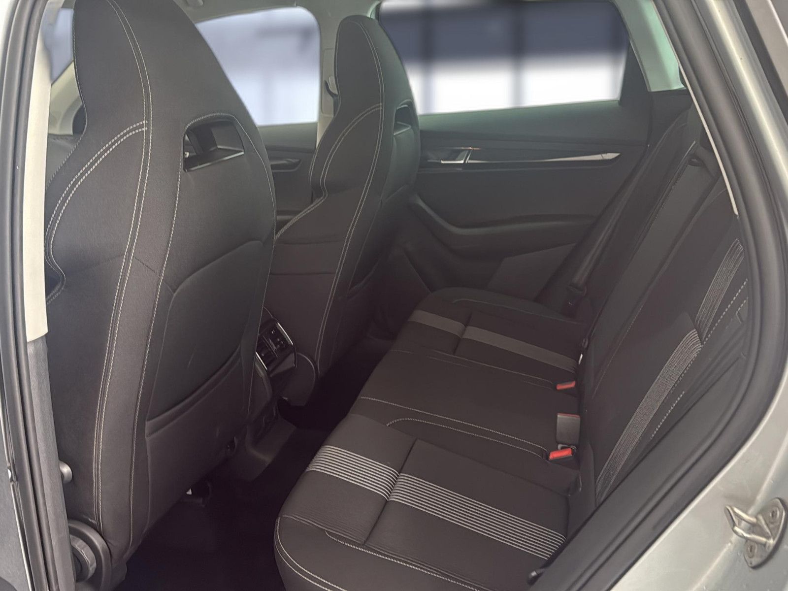 Fahrzeugabbildung SKODA Karoq Style/AHK / unfallfrei