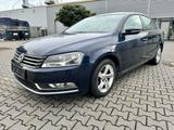Volkswagen Passat Lim. BlueMotion TÜV + ZR + WAPU NEU - gebrauchte Volkswagen Passat aus dem Jahr 2012