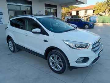 Ford Kuga - 4
