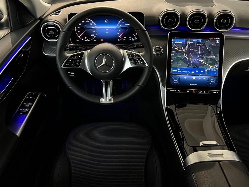 Fahrzeugabbildung Mercedes-Benz C 180 T Avantg. DigitalLight Navi DAB 360°